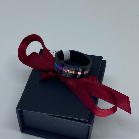 Couple Matching Titanium Rings Set - Picture 8 of 8